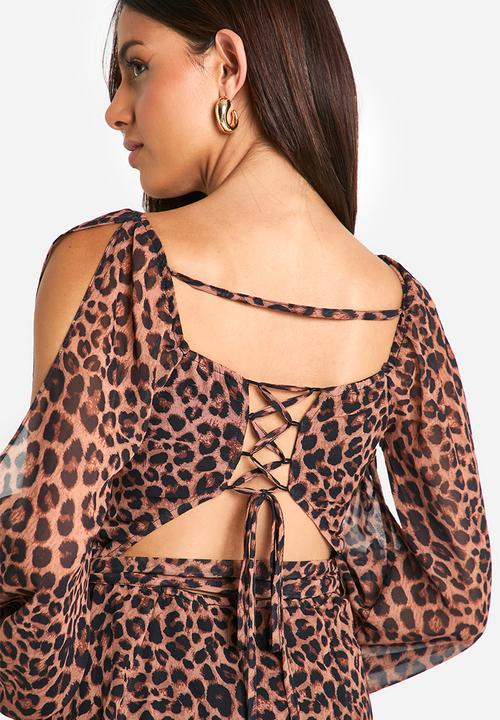 boohoo - Leopard Chiffon Lace Back Puff Sleeve Wrap Skater Dress - Brown
