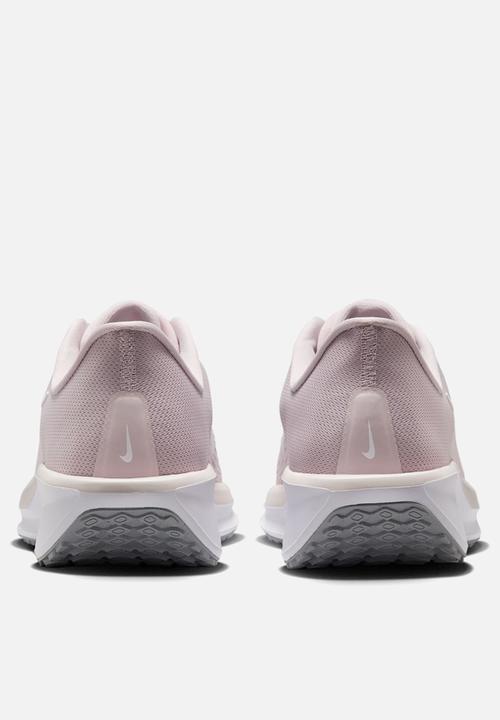 Nike - Nike Quest 6
