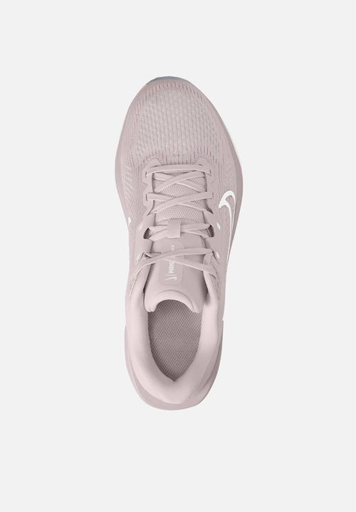 Nike - Nike Quest 6