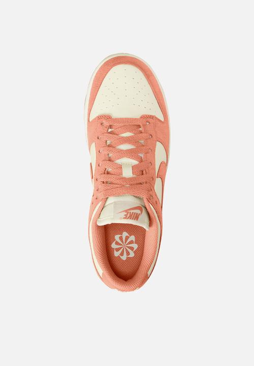 Nike - WMNS NIKE DUNK LO