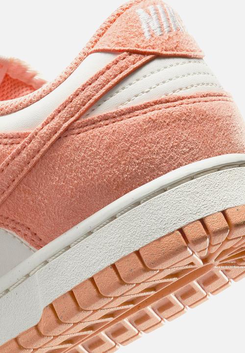 Nike - WMNS NIKE DUNK LO