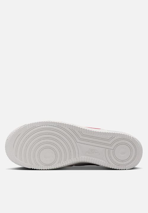 Nike - Nike Air Force 1 '07 Next Nature