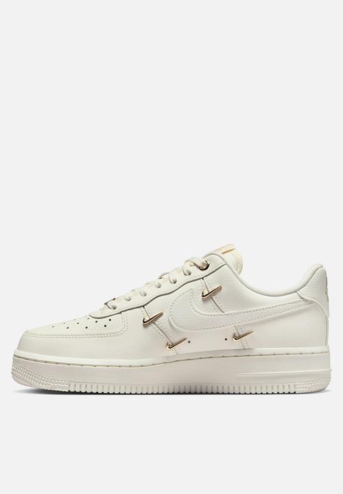 Nike - Nike Air Force 1 ’07 LX