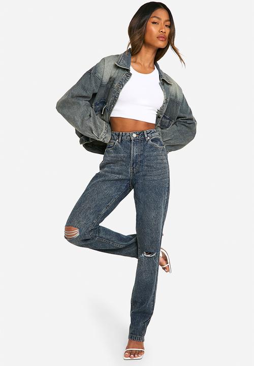 boohoo - Basics ced Straight Leg Ripped Knee Jeans - Vintage Blue