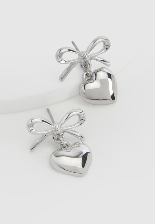 boohoo - Silver bow & heart drop earrings - silver