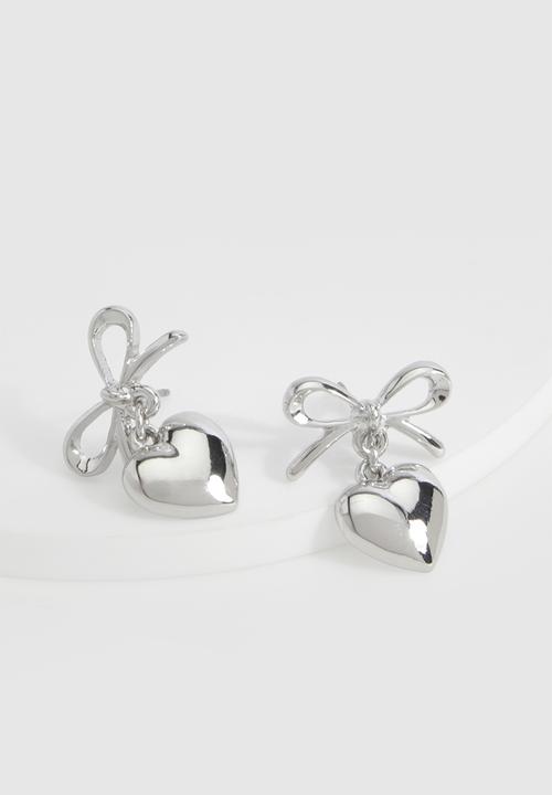 boohoo - Silver bow & heart drop earrings - silver