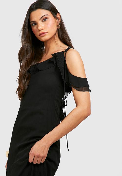 boohoo - Chiffon Ruffle Split Maxi Dress - Black