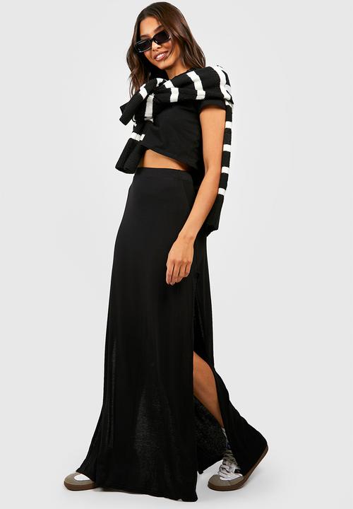 boohoo - Basic Solid Black High Waisted Split Maxi Skirt - Black