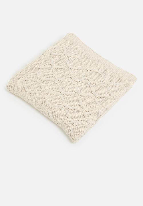 Sixth Floor - Hand Knitted Cable Throw - Ivory