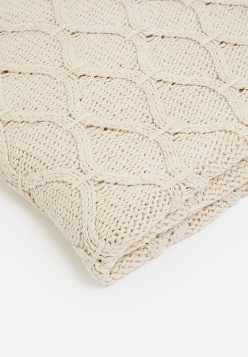 Sixth Floor - Hand Knitted Cable Throw - Ivory
