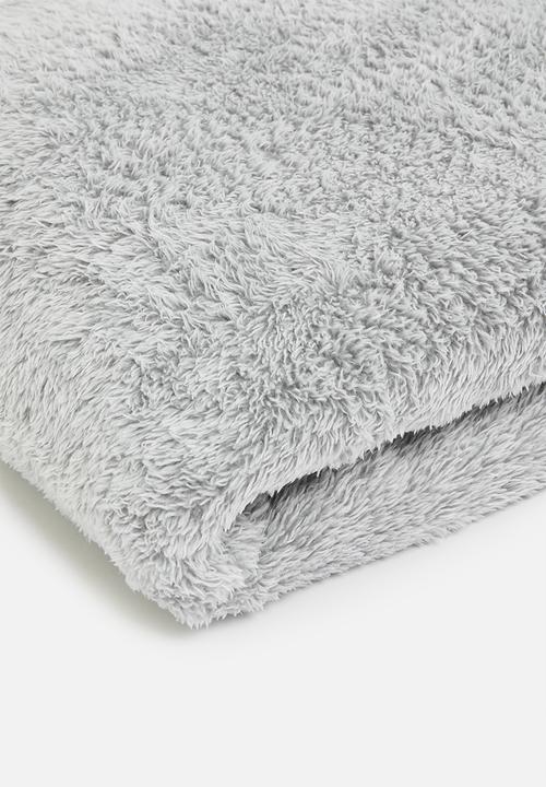 Sixth Floor - Shaggy Fleece Melange Throw - Grey