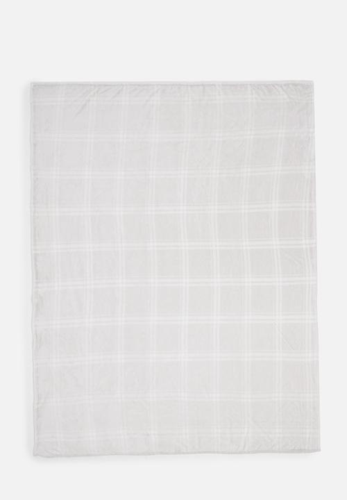Sixth Floor - Printed Fleece Bed Throw