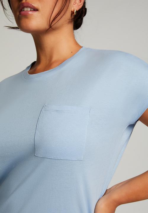 Hunkemoller - Nightie SS Pocket - powder blue