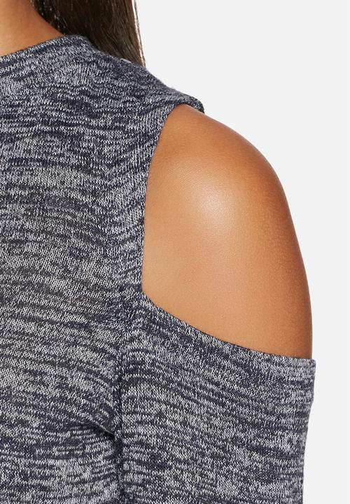 dailyfriday - Cold shoulder top