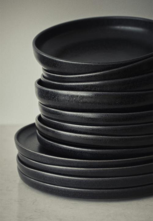 H&M - Large stoneware plate - grey
