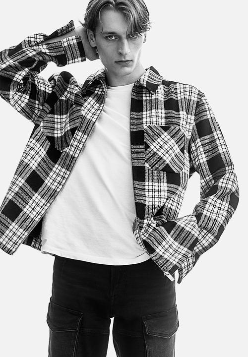 H&M - Slim cargo jeans - black