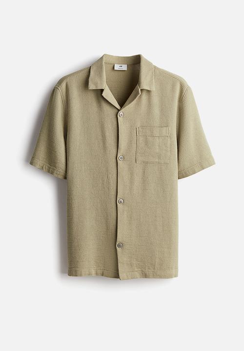 H&M - Regular fit textured resort shirt - green