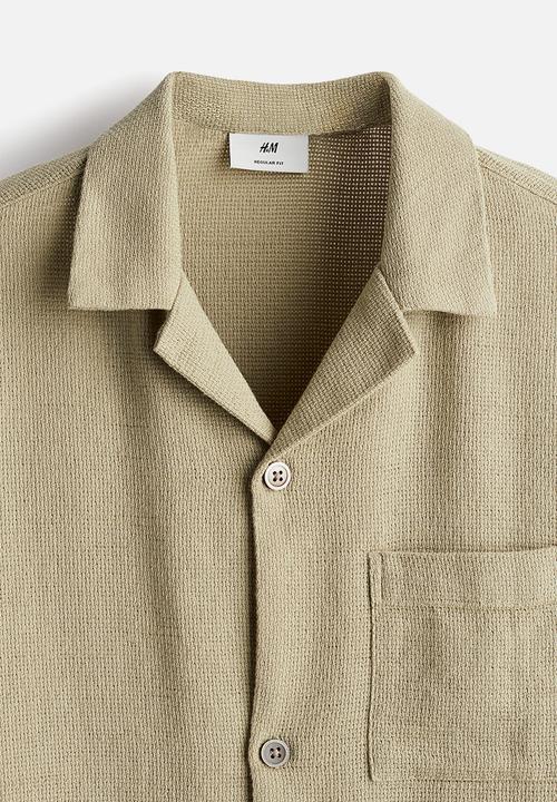 H&M - Regular fit textured resort shirt - green