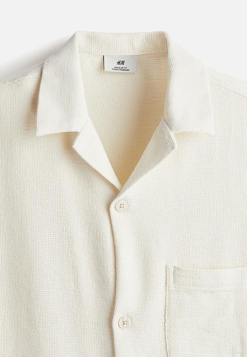 H&M - Regular fit textured resort shirt - white