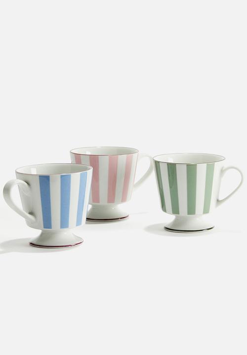 H&M - Footed porcelain mug - light blue & white 