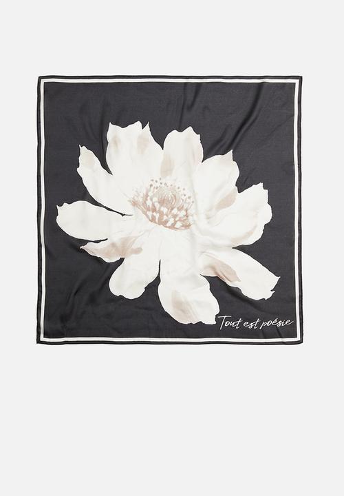 H&M - Patterned scarf - black flower