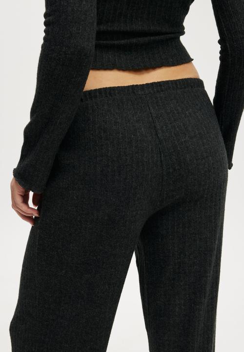 Cotton On - Super Soft Ribbed Straight Leg Pant - Ebony Marle