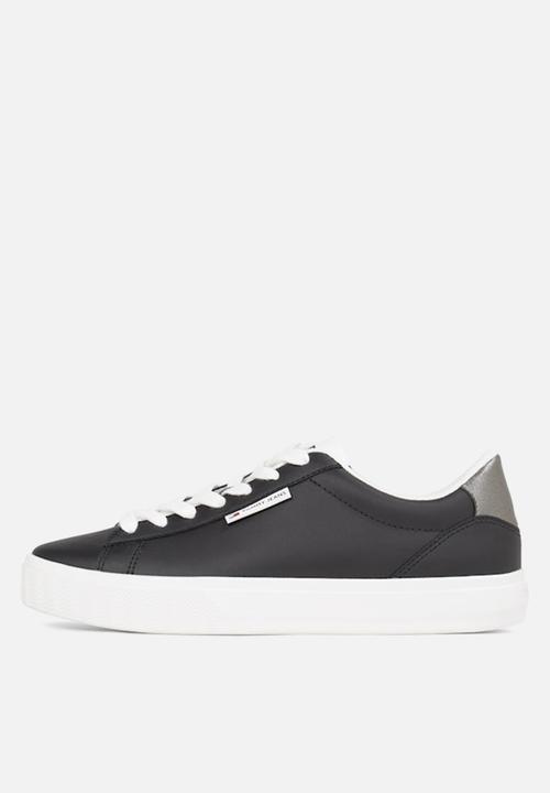 Tommy Hilfiger - Cupsole leather sneaker - black