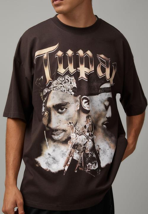 Factorie - Oversized Music Merch T Shirt - Lcn Bra Choc/Tupac Platinum