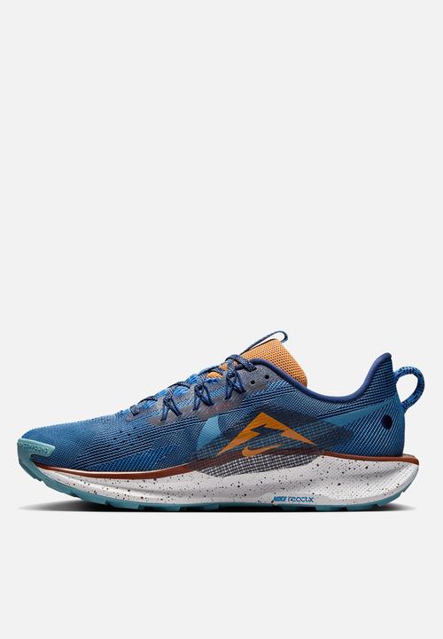 Nike - Nike Pegasus Trail 5