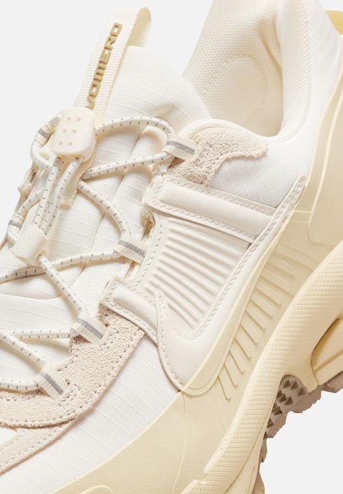 Nike - NIKE ZOOM VOMERO ROAM