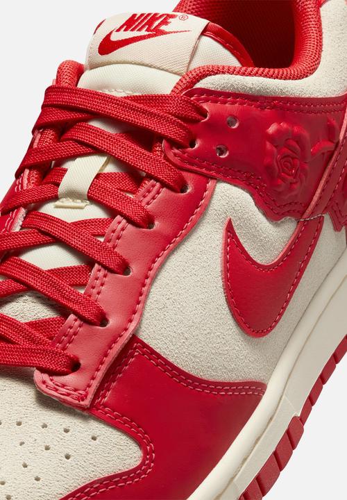 Nike - Dunk Low "Futura Flora"