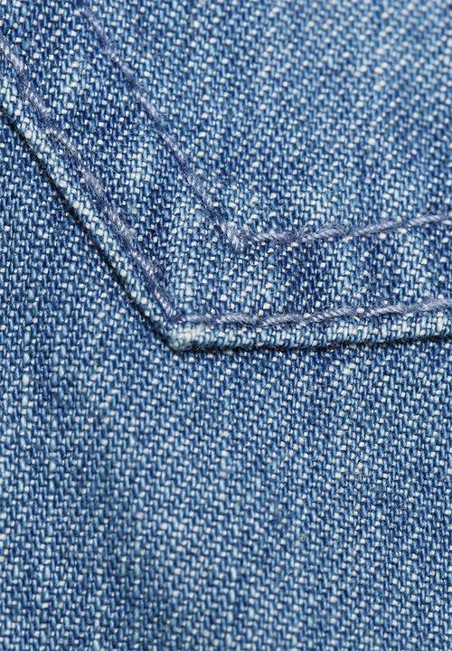 Levi’s® - Classic slim denim shirt