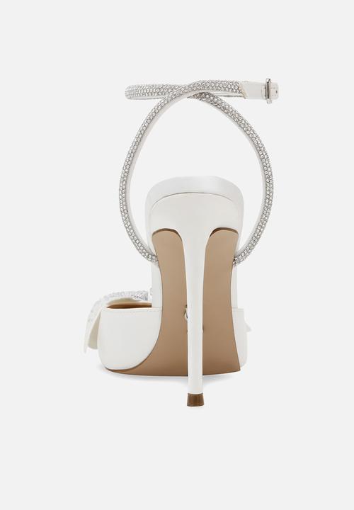 Steve Madden - Vincentia Ankle Strap - White