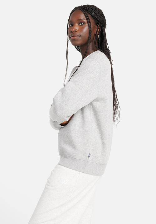 New Balance  - NB Sport Brushed Fleece Crew - Athletic Grey