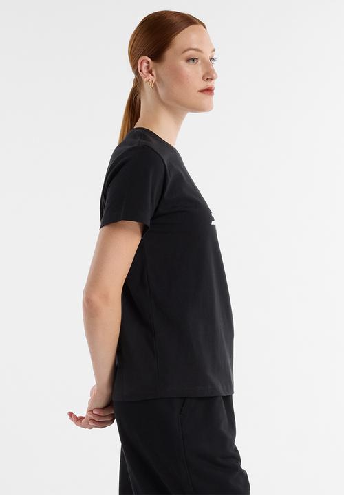 New Balance  - NB Sport Logo Tee-Black
