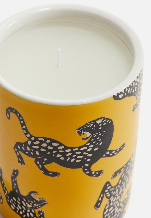 H&M - Scented candle in a ceramic holder - light yellow/hazy oud