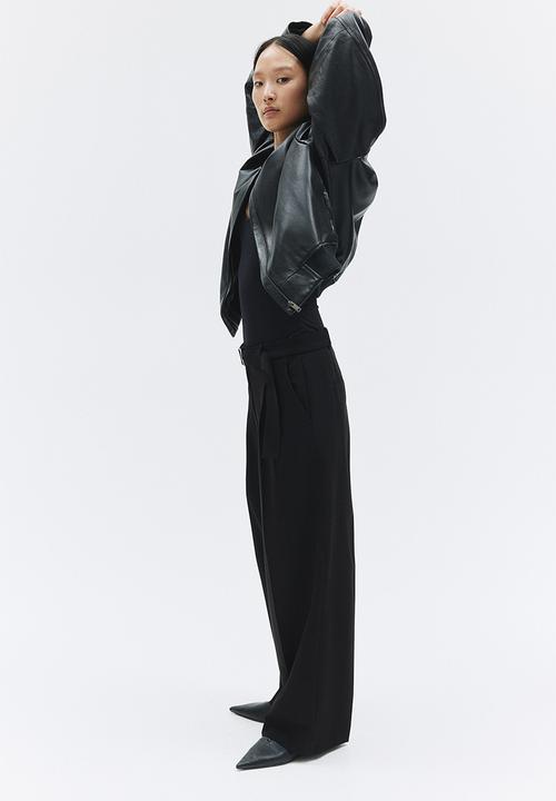 H&M - Wide belted trousers - black