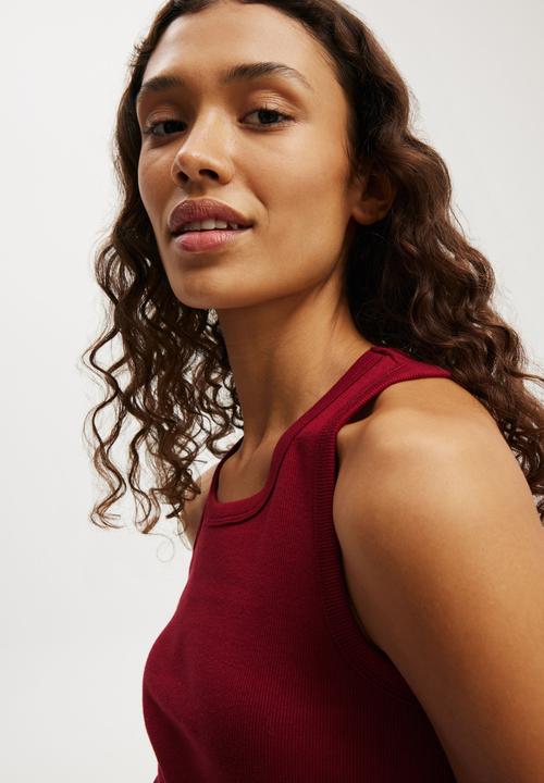 Cotton On - Active Core Rib Racer Tank - Deep Red