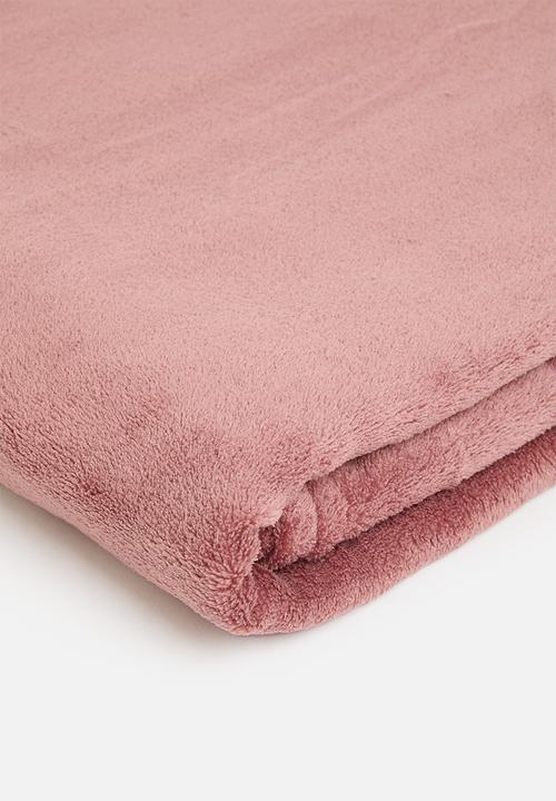 Sixth Floor - Fleece Throw - Dusty Pink