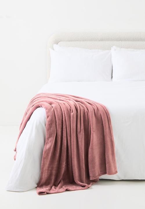 Sixth Floor - Fleece Throw - Dusty Pink