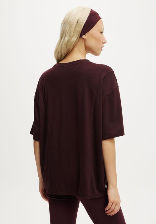 Cotton On - Active Lightweight T-shirt - Dark Oak
