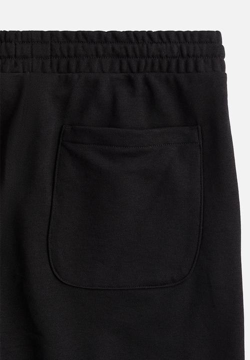 H&M - Regular fit sweatshorts - black