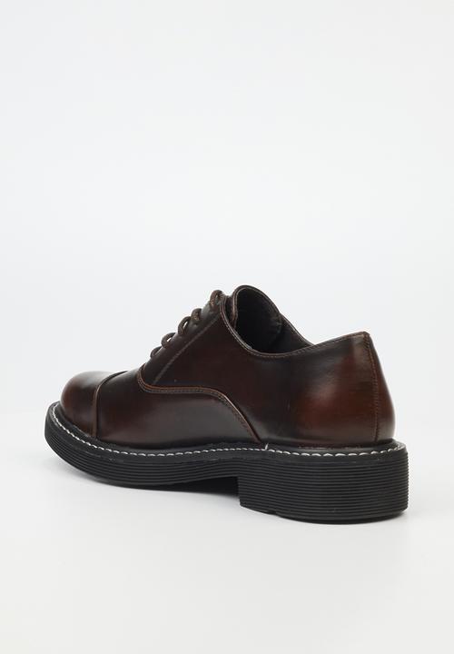 Miss Black - Princeton 1 derby - chocolate
