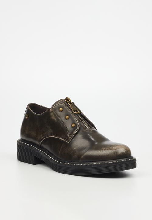 Miss Black - Princeton 3 derby - graphite