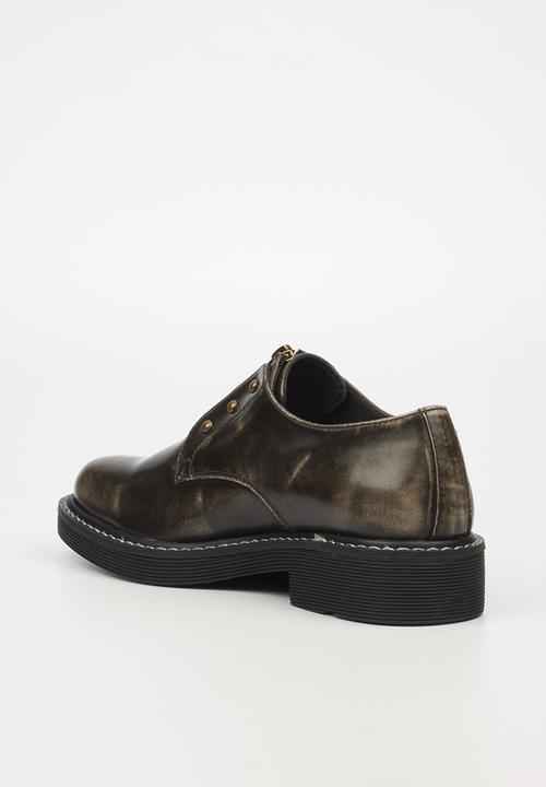 Miss Black - Princeton 3 derby - graphite