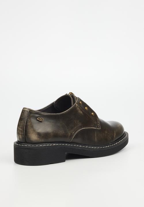 Miss Black - Princeton 3 derby - graphite