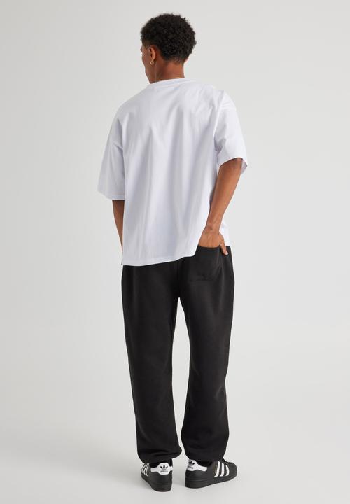 Factorie - Baggy Cuffed Trackpant - Black