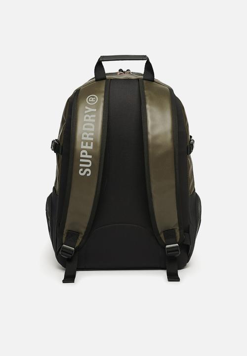 Superdry. - Tarp Emb Rucksack - Surplus Goods Olive Green
