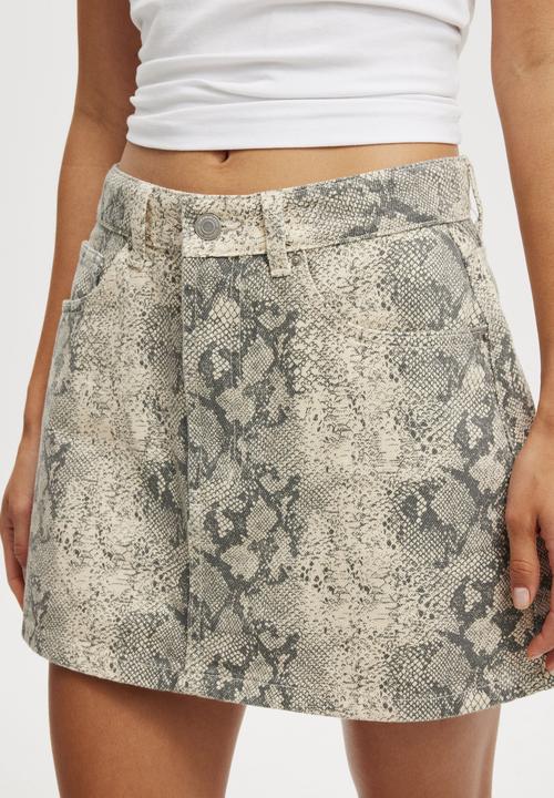 Cotton On - Original Denim Mini Skirt - Snake