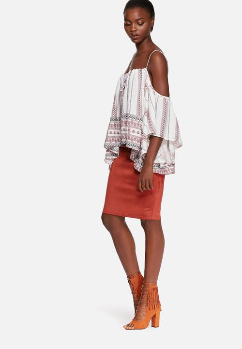 Glamorous - Folktale cold shoulder top